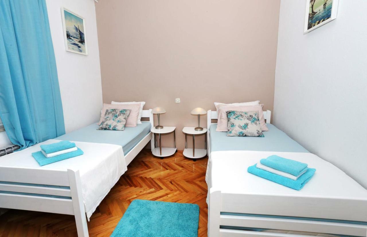 Apartments Rose Kaštela Екстериор снимка